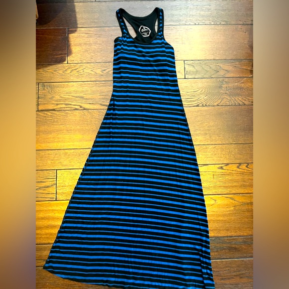 seaton Dresses & Skirts - Seaton black and blue striped dress